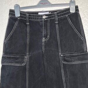 Refuge Women's Size 5 Denim Black Wide-Leg Cargo Jeans With Contrast Stitching